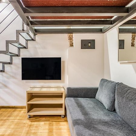 Ferrari Apartment Милан Экстерьер фото