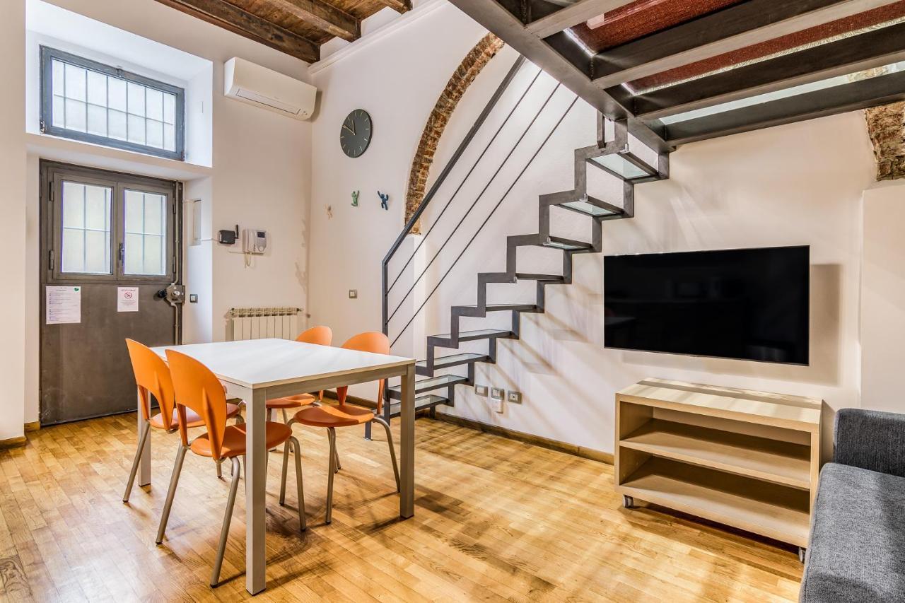 Ferrari Apartment Милан Экстерьер фото