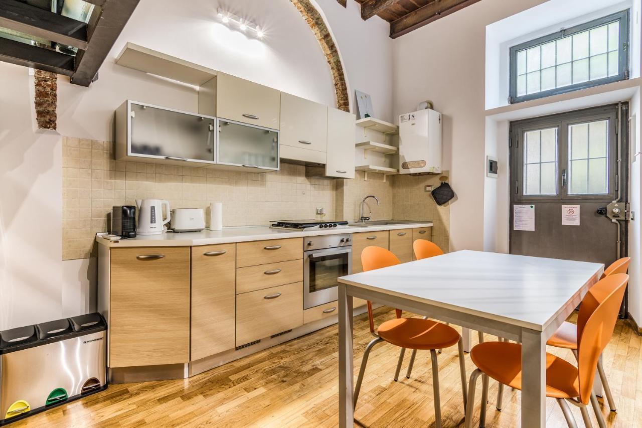 Ferrari Apartment Милан Экстерьер фото